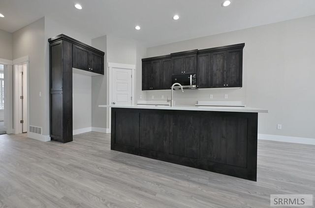 3653 Eugene Avenue, Ammon, ID 83406