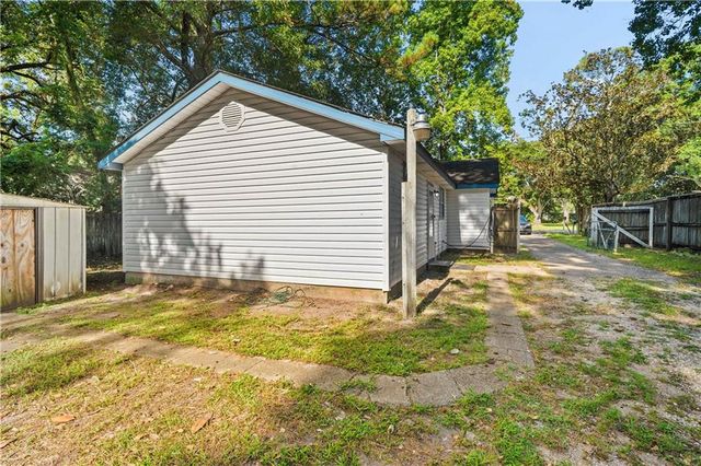 2115 Hoppin Street, Mobile, AL 36605