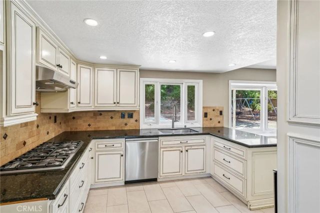 24405 Paseo De Toronto, Yorba Linda, CA 92887