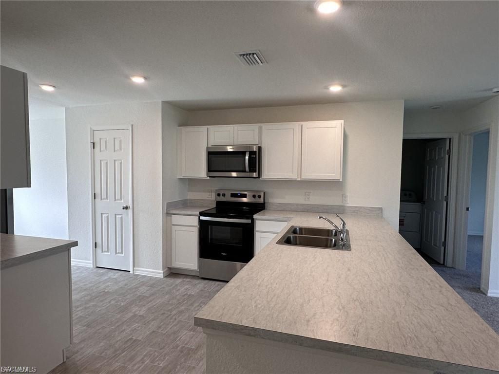 3206 NE 14th PL, CAPE CORAL, FL 33909 — photo 2