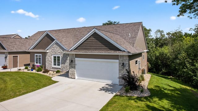 2908 Platinum Drive NE, Rochester, MN 55906