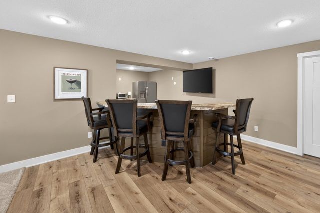 2908 Platinum Drive NE, Rochester, MN 55906