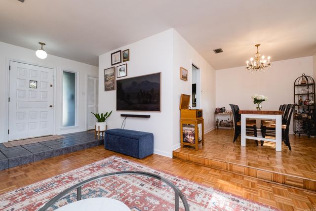 2204 Clapboard Hill Road, Little Rock, AR 72227