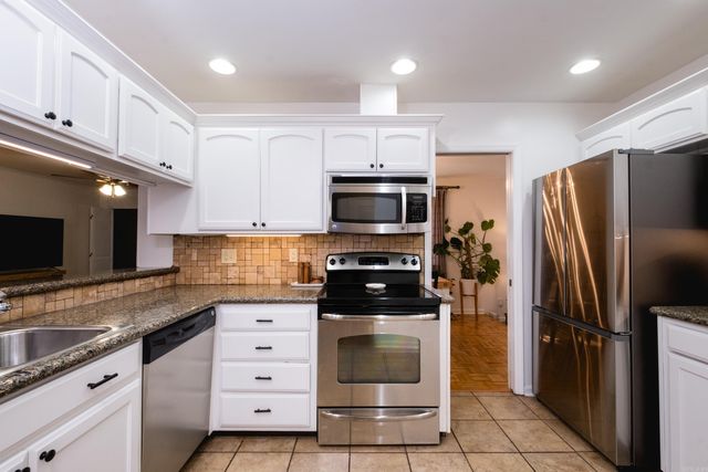 2204 Clapboard Hill Road, Little Rock, AR 72227