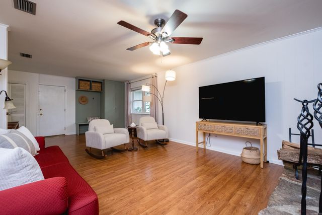 2204 Clapboard Hill Road, Little Rock, AR 72227