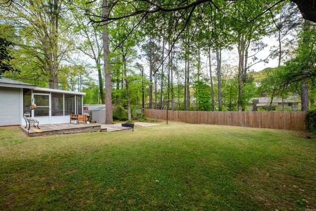 2204 Clapboard Hill Road, Little Rock, AR 72227