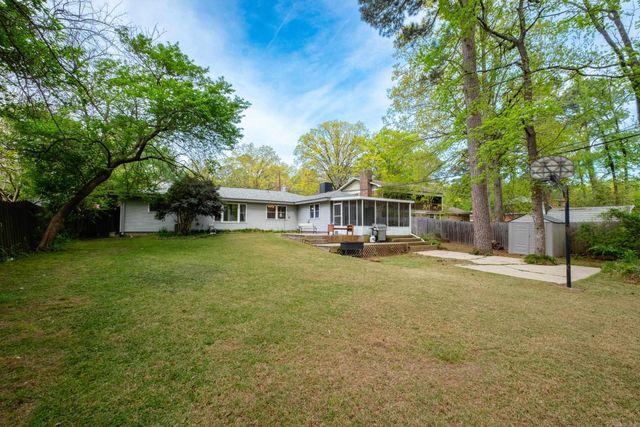 2204 Clapboard Hill Road, Little Rock, AR 72227