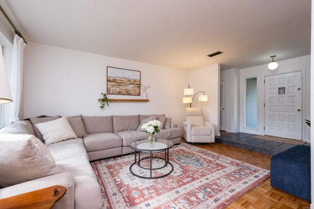 2204 Clapboard Hill Road, Little Rock, AR 72227