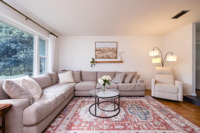 2204 Clapboard Hill Road, Little Rock, AR 72227