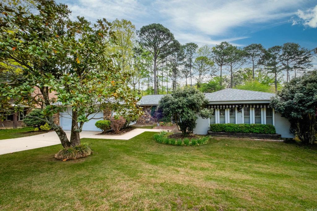 2204 Clapboard Hill Road, Little Rock, AR 72227