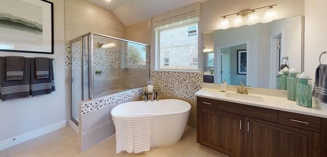 672 Wild Pecan LOOP, Buda, TX 78610