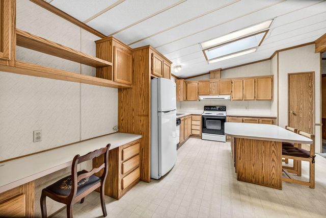 1001 SE 15th Street 110, Bend, OR 97702