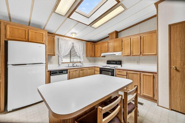 1001 SE 15th Street 110, Bend, OR 97702