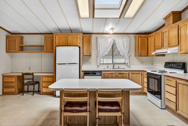 1001 SE 15th Street 110, Bend, OR 97702