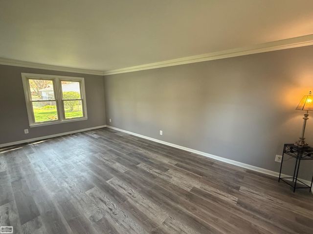 34518 Shorewood Street, Chesterfield Twp, MI 48047