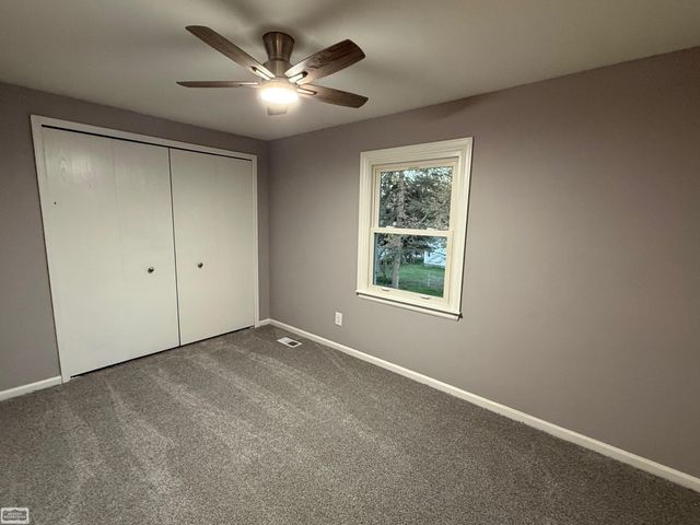 34518 Shorewood Street, Chesterfield Twp, MI 48047