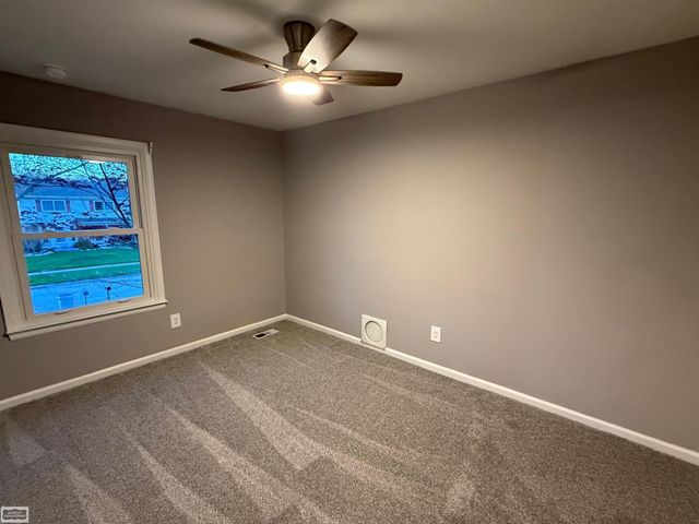 34518 Shorewood Street, Chesterfield Twp, MI 48047