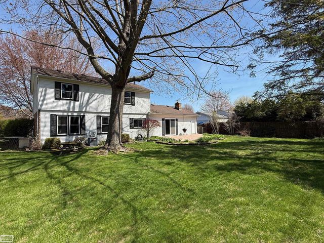 34518 Shorewood Street, Chesterfield Twp, MI 48047