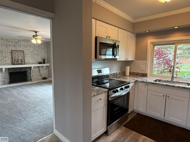 34518 Shorewood Street, Chesterfield Twp, MI 48047