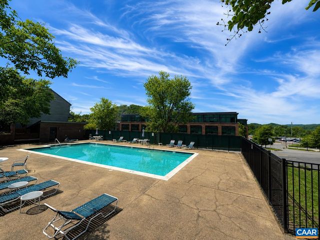 128 HARVEST DR, Charlottesville, VA 22903