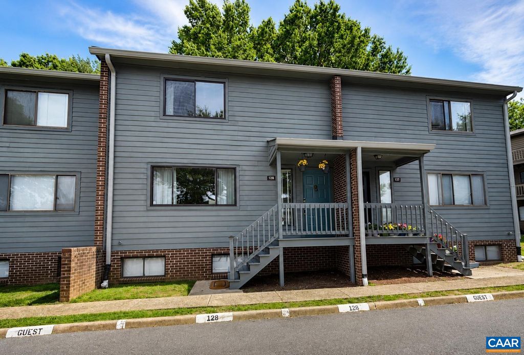 128 HARVEST DR, Charlottesville, VA 22903
