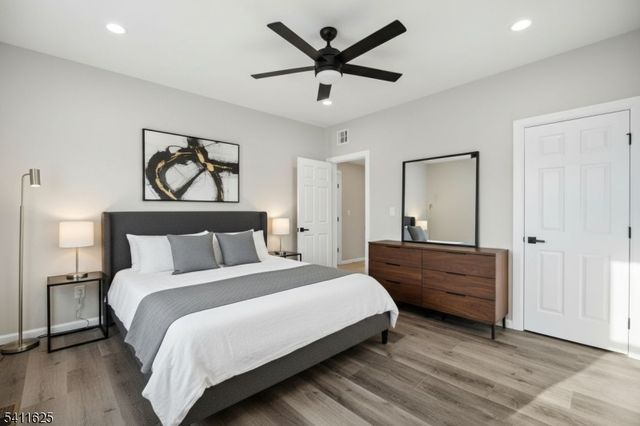 38 Mapes Ave, Newark City, NJ 07112