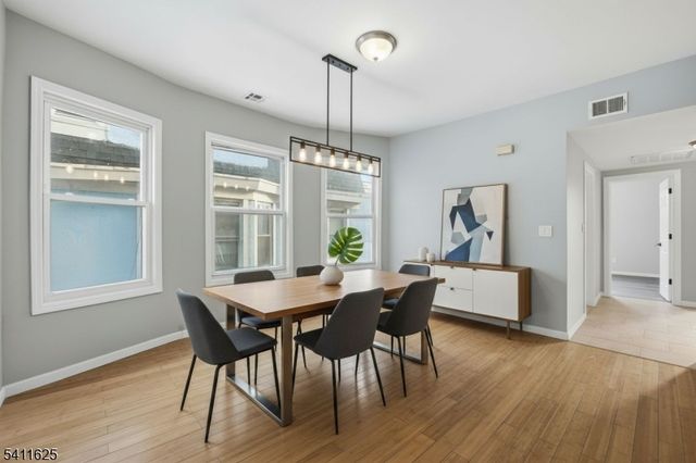 38 Mapes Ave, Newark City, NJ 07112