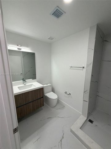 32 NW 14th Ave 302, Miami, FL 33125