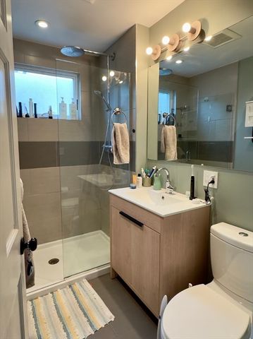 85 Winthrop St 85, Medford, MA 02155