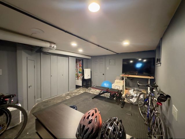 85 Winthrop St 85, Medford, MA 02155