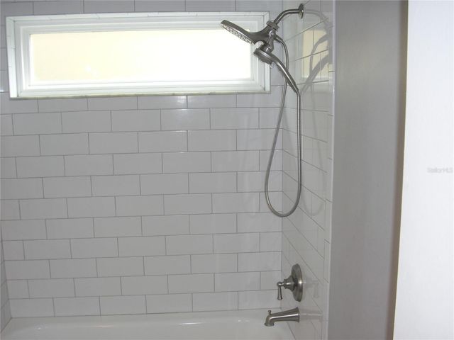 1113 BLOOM HILL AVENUE, Valrico, FL 33596