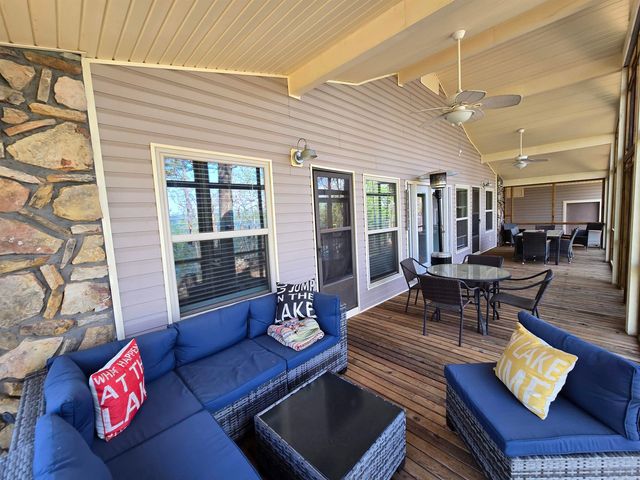 3416 Lake cliff, Higden, AR 72067