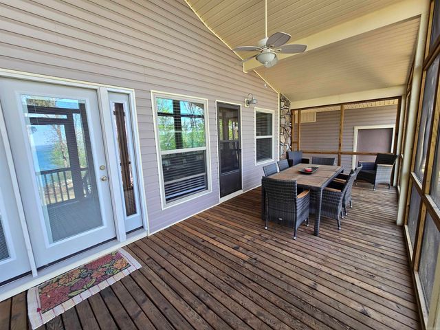 3416 Lake cliff, Higden, AR 72067