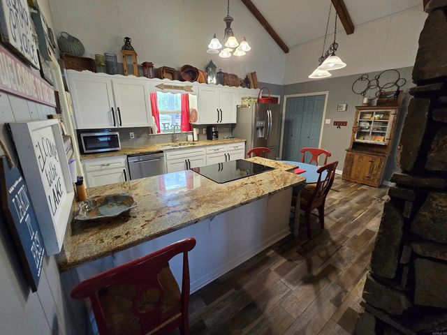 3416 Lake cliff, Higden, AR 72067