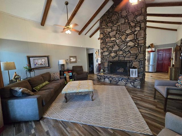 3416 Lake cliff, Higden, AR 72067