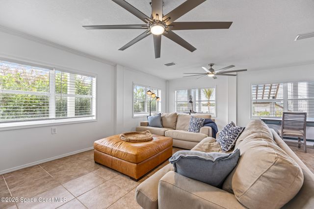 17 Vip Island A, Grant, FL 32949
