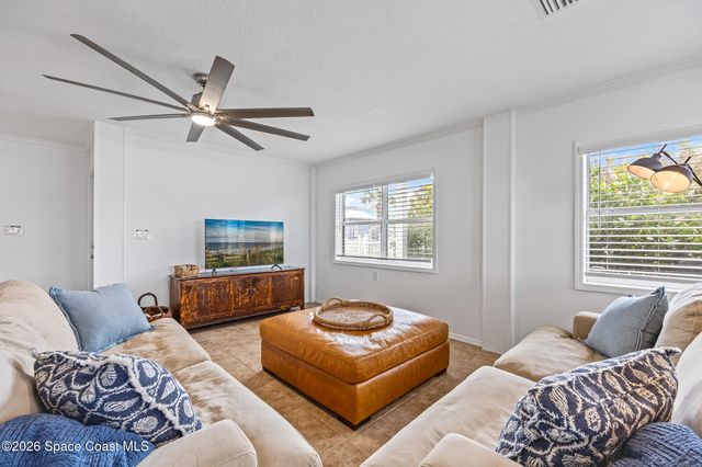17 Vip Island A, Grant, FL 32949