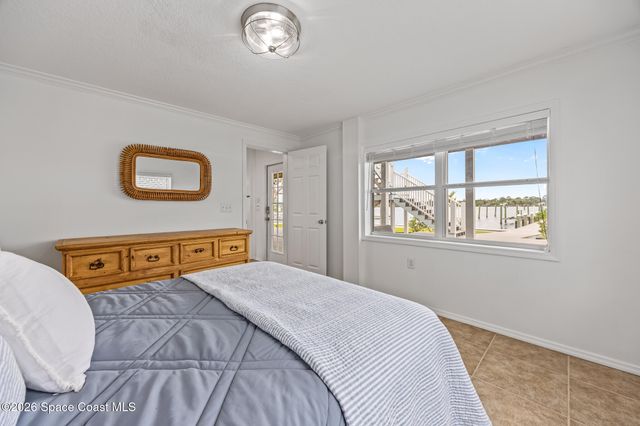 17 Vip Island A, Grant, FL 32949