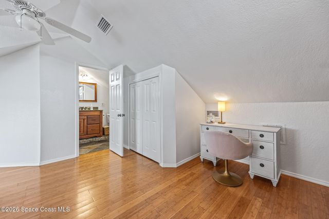 17 Vip Island A, Grant, FL 32949