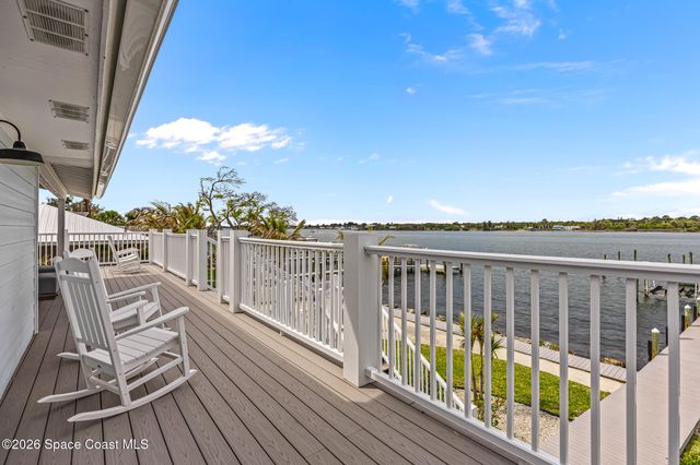 17 Vip Island A, Grant, FL 32949