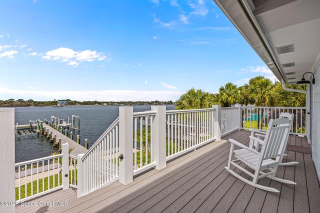 17 Vip Island A, Grant, FL 32949