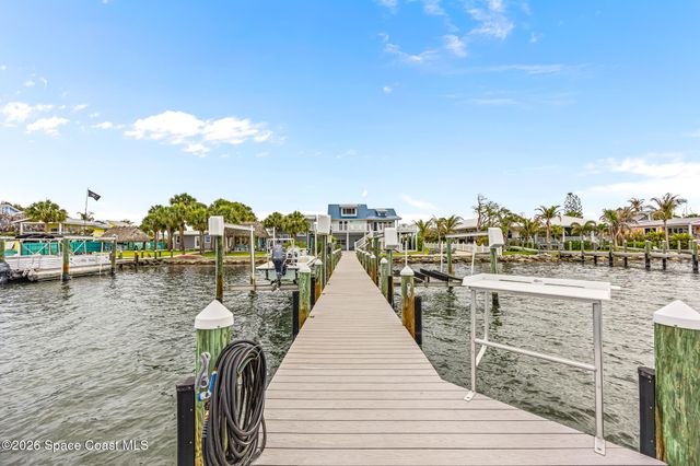 17 Vip Island A, Grant, FL 32949