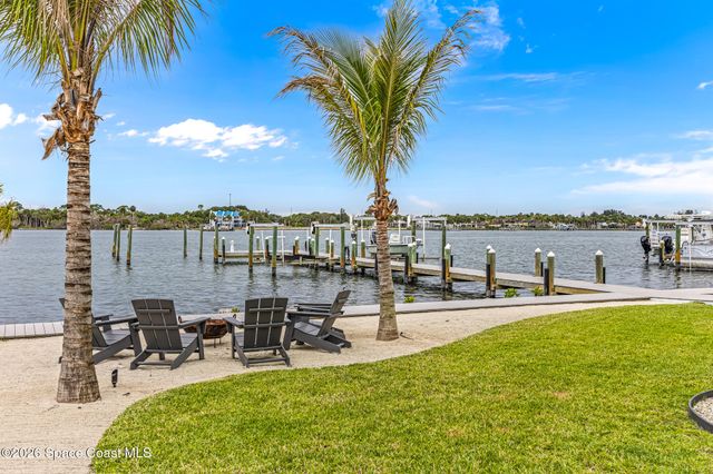 17 Vip Island A, Grant, FL 32949