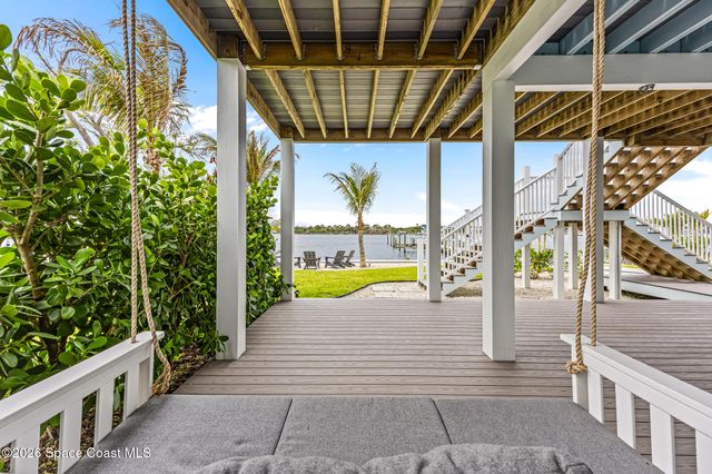 17 Vip Island A, Grant, FL 32949