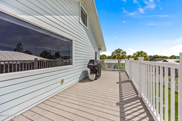 17 Vip Island A, Grant, FL 32949