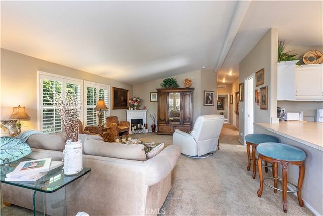 10681 Oak, Los Alamitos, CA 90720
