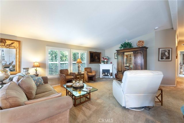 10681 Oak, Los Alamitos, CA 90720