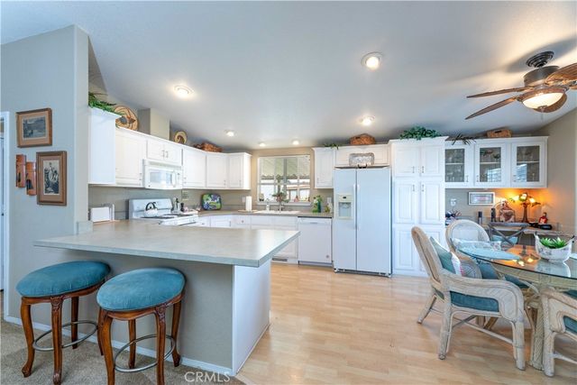 10681 Oak, Los Alamitos, CA 90720