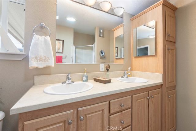 10681 Oak, Los Alamitos, CA 90720