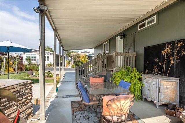 10681 Oak, Los Alamitos, CA 90720